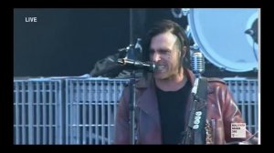 THREE DAYS GRACE MATT WALST RUN AWAY FAKE VIDEO