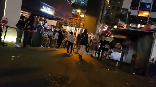 Hong Kong's Party Street Lan Kwai Fong (LKF) - famous sightseeing смотреть онлайн