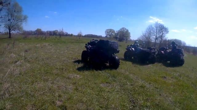 Засадили в болоте квадроцикл Polaris смотреть онлайн