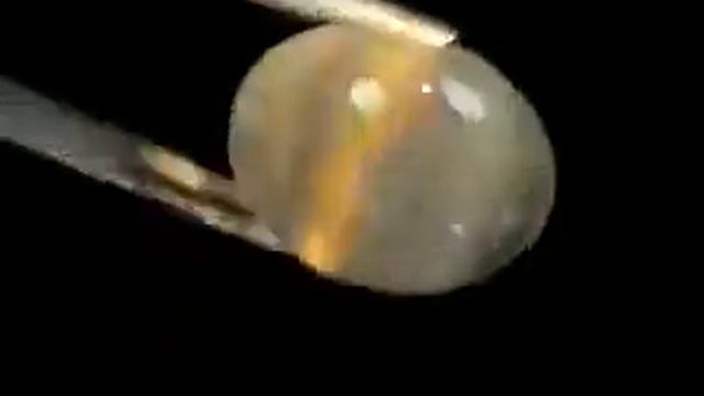 Лунный камень с эффектом кошачьего глаза натуральный 10.88 карат Артикул: 22038 цена: 3250 руб смотреть онлайн