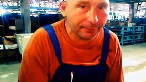 Приколы ! Мужик зажигает на заводе !! Круче ИКС ФАКТОРА !!! Вася ЗАО ЗАЗ