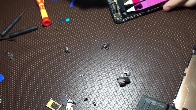 Черный Айфон 6, Это реально?! Black iPhone 6!!! смотреть онлайн