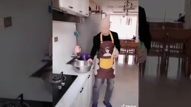 Пошутил