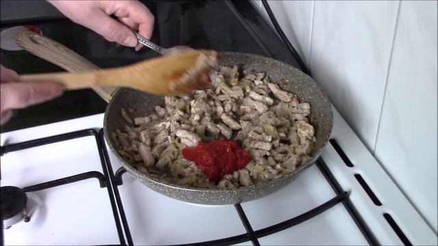 Наши любимые Макароны в соусе с мясом.Никогда не надоедают! смотреть онлайн