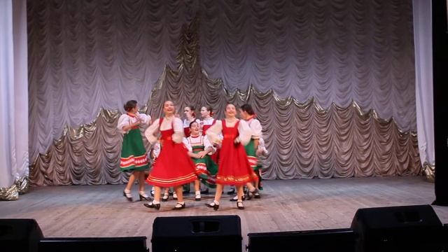 танец "Скамеечка" хореографический ансамбль "Радость" Чернянская РДШИ, рук. Карнаухова С.И. смотреть онлайн