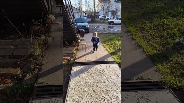 Топает малыш смотреть онлайн