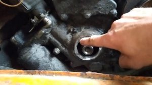 Просто и быстро заменить сальник коленвала. Лайфхак (замена без разбора двигателя москвич 2140)