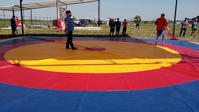 Техническая запись турнира по борьбе на поясах и открытого областного турнира по армрестлингу смотреть онлайн