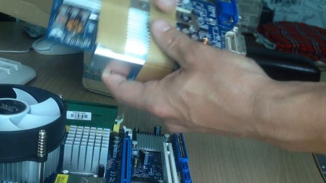 купил GeForce 8600GT, Asus 7600GS, Gigabyte 8500 GT, Распоковка.mp4 смотреть онлайн