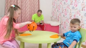 Лиза и загадочные приключения на Хэллоуин | Mysterious adventures on Halloween