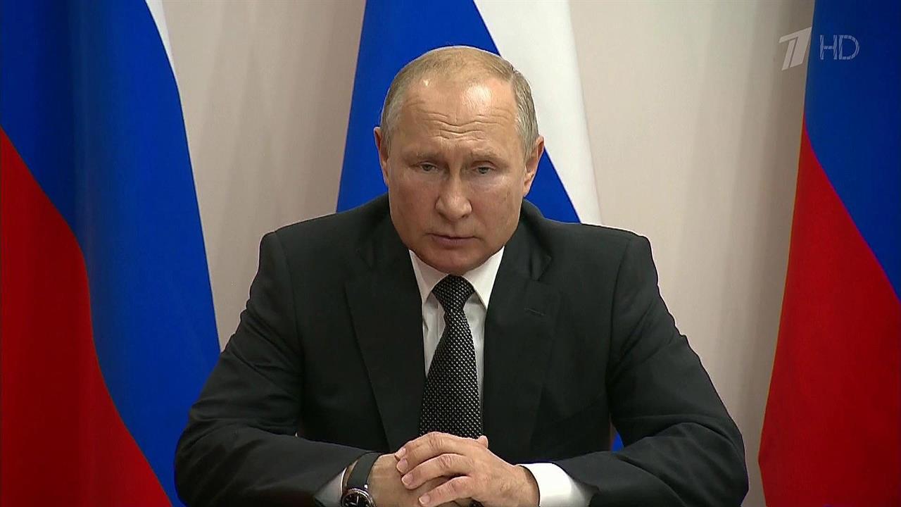 Владимир Путин подписал указ о присвоении званий Героев России пилотам аэробуса A321