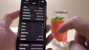 Apple iPhone 14 Pro Strawberry Incoming Call