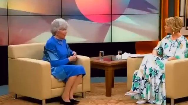 Наедине со всеми - Вера Васильева смотреть онлайн