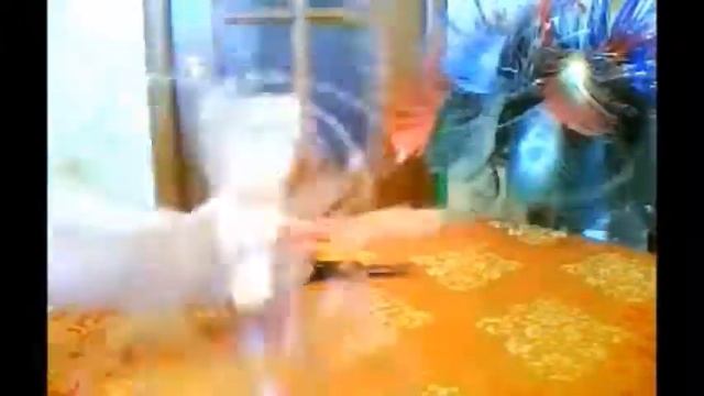 Подробнее Цветы из 5ти литровой пластиковой бутылки смотреть онлайн