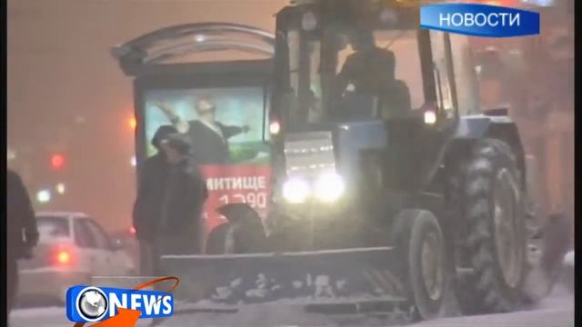 Аномальные снегопады в России. Пора укладывать асфальт! смотреть онлайн