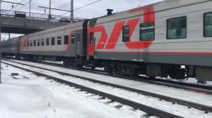 Электровоз ЭП20-035 с поездом «Москва-Орск»