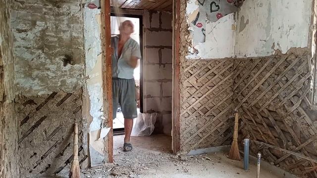 № 1 Подготовка саманных стен в старом доме к монтажу гипсокартона