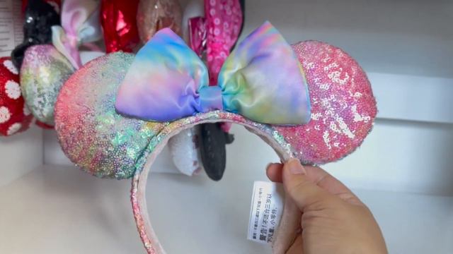 DISNEY LOUNGEFLY AND EAR COLLECTION! смотреть онлайн
