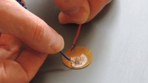 Высокое напряжение и пьезоизлучатель