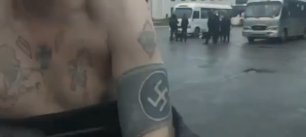 Нацистские татуировки у пленного украинского боевика