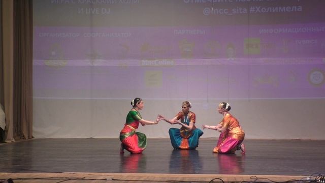Джаганмоханани Кришна | Киртанам | Индийский классический танец | БХАРАТАНАТЬЯМ | Группа РЕВАТИ