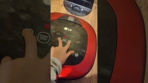 робот-пылесос LG