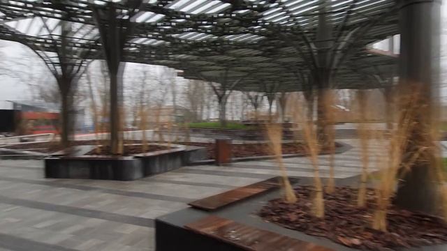 Новая входная группа на Труханов остров. Пешеходный мост.