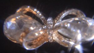 " Мадам " поет Вова Ванин.
"Madam" is sung by Vova Vanin.