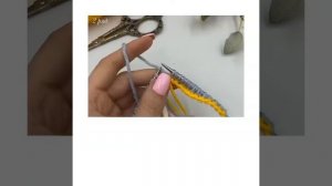 Набор петель резинки 1х1 при помощи дополнительной нити (фабричный край).