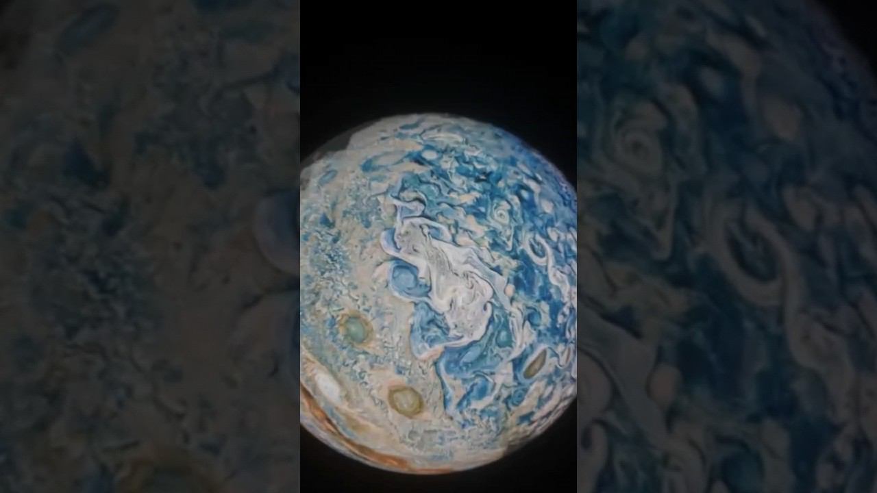 Юпитер с усиленным контрастом и обработанным цветом смотреть онлайн