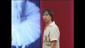 Хастл Смена с вращением партнерши под рукой партнера