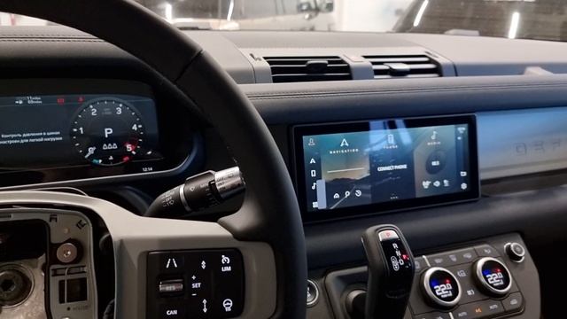 Новый Land Rover Defender на программном отключении старт-стоп