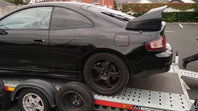 Seeing-off Dawid's Toyota Celica ST205 GT4 WRC, conversations between three fellow car enthusiasts. смотреть онлайн