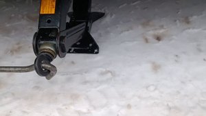 Як користуватись штатним домкратом Mitsubishi. Life Hack.