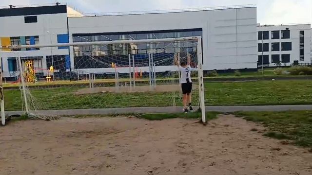 Команда на команду