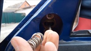 Так зеркала на Таврию ещё не ставил никто. И не нужно резать двери. Установка зеркал легко и просто