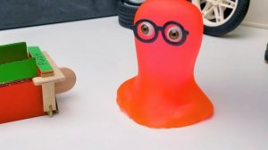 Как сделать картонную трассу для машинок с пусковым механизмом