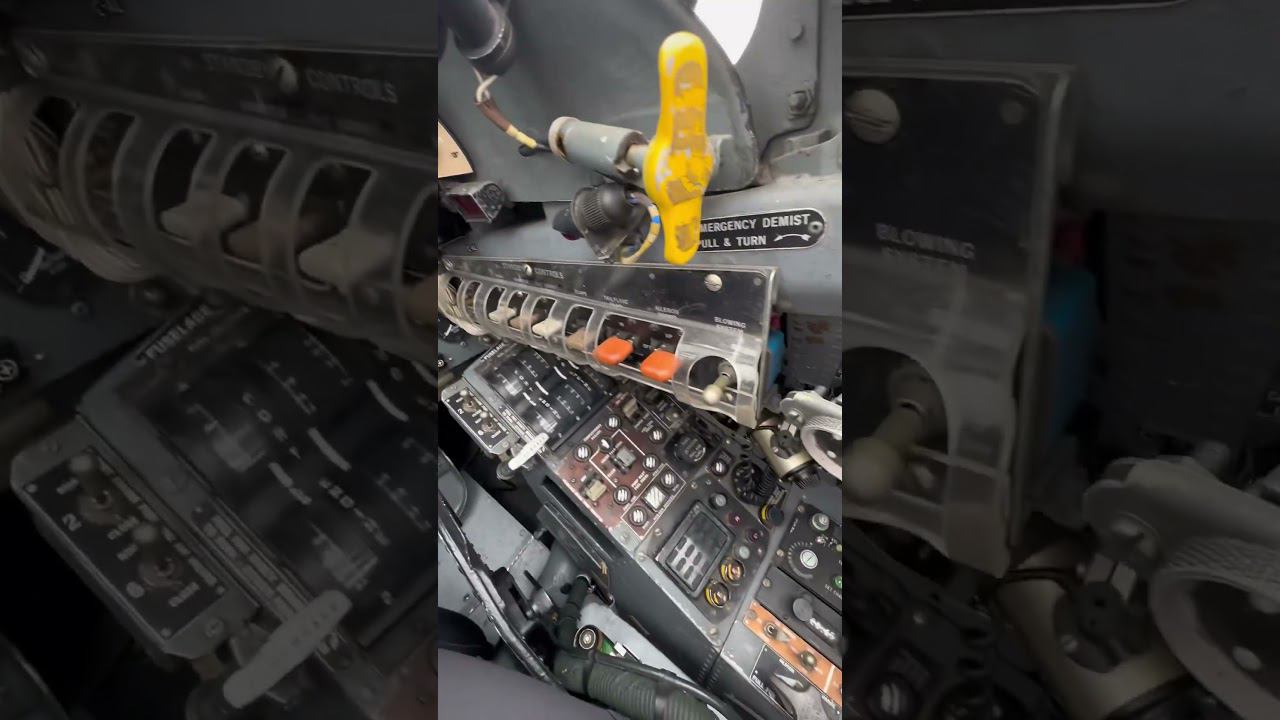 Самолет буканир. Страшно шевелиться. юар авиация самолет ppl buccaneers