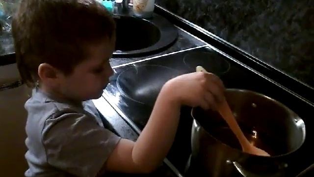 Кирилл делает желе с холидей смотреть онлайн