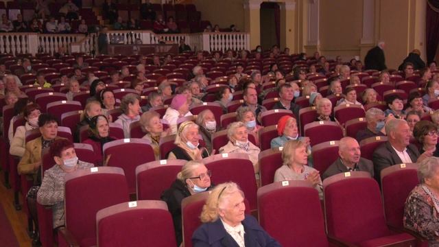 В ДК "Заря" прошло закрытие 21-го творческого сезона самарского Дворца ветеранов