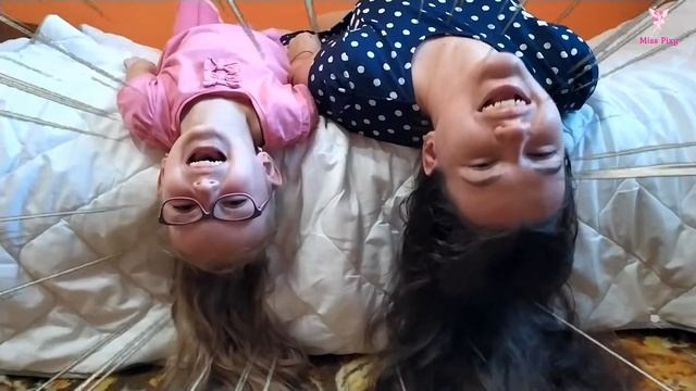 Алиса и веселая история про икоту. На маму напала икота. Алиса канал Мисс Пикси