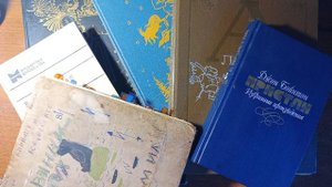 "В шкафу угрюмом, в тихом зале" Л.Сперанская