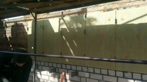 Навесной вентилируемый фасад дома: установка кронштейнов, утеплителя,  мембраны.