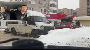 Разворот в ограниченном пространстве используя однократно включения заднего хода. Режим экзамена!