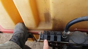 Обзор польского навесного опрыскивателя
