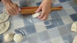 Чебуреки с фаршем и картошкой. Вкусно!