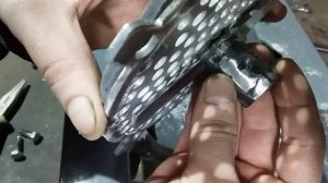 Зернодробилка своими руками. Дробилка на 115 болгарку. Первый запуск дробилки.