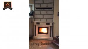 Очень недорогой классический камин на дровах для дома - мраморный портал Rowan и топка Альфа 700