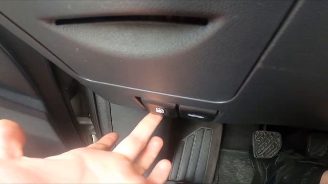 How to Open Gas Tank in Renault Koleos I (2008 – 2015 ) | Unlock Fuel Filler смотреть онлайн