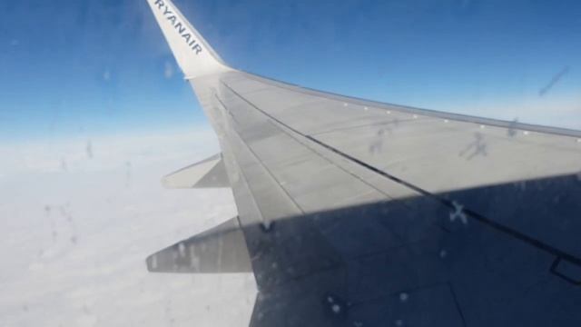 RyanAir Full Flight - London Stansted to Budapest Ferenc Liszt International (Boeing 737-800) смотреть онлайн
